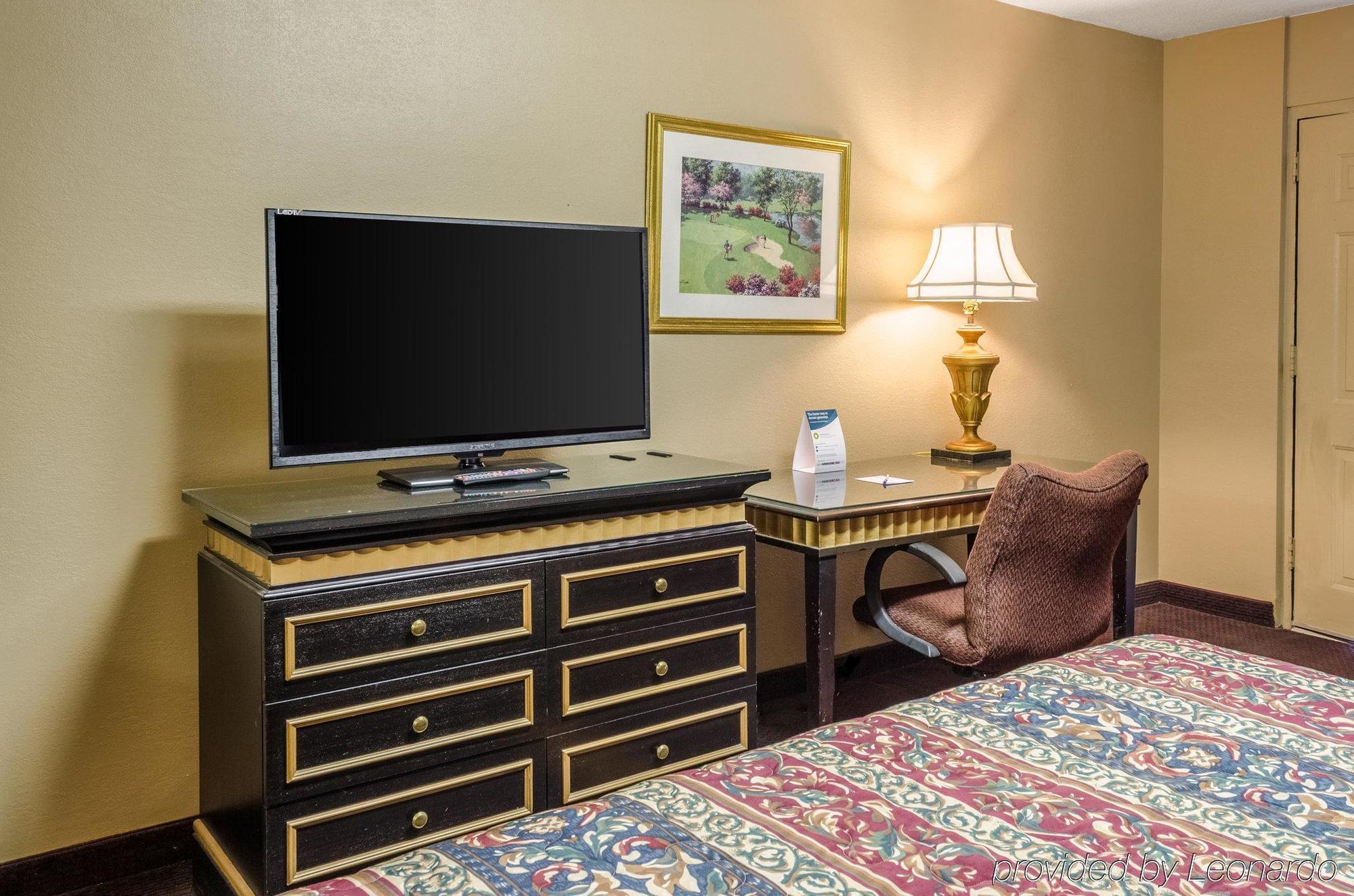 Rodeway Inn Indianola מראה חיצוני תמונה