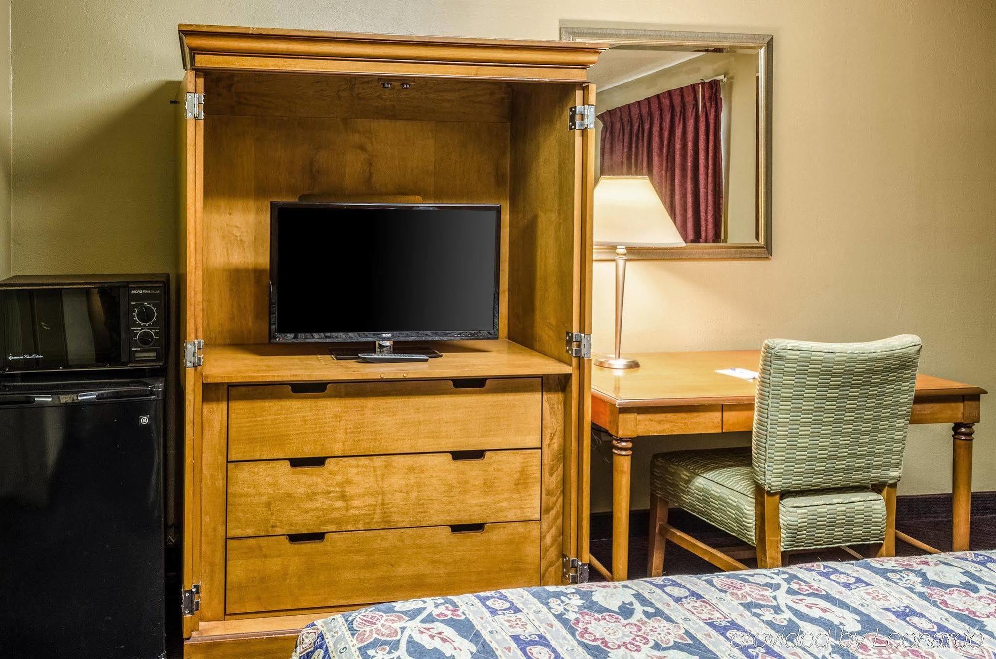 Rodeway Inn Indianola מראה חיצוני תמונה