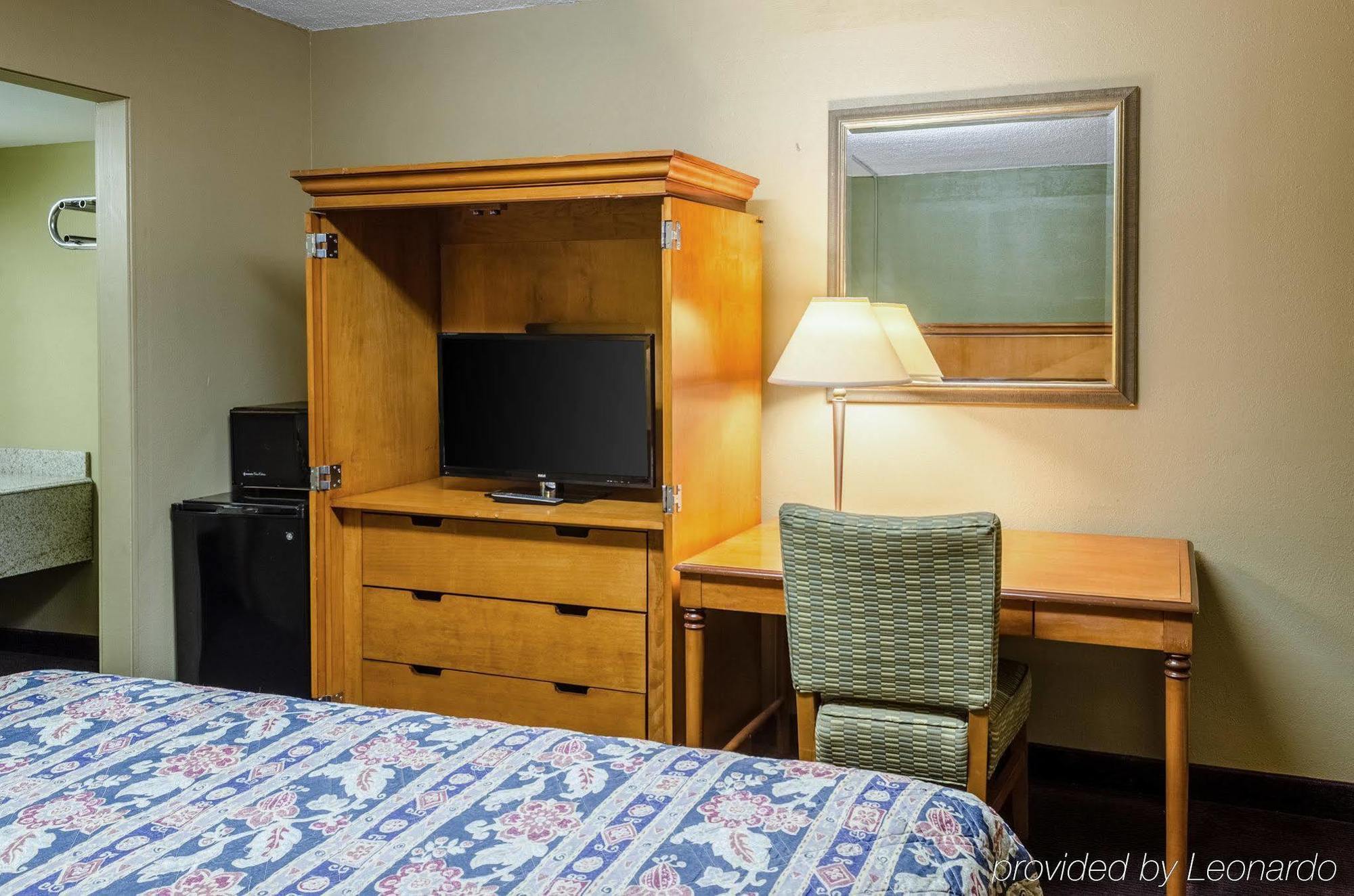 Rodeway Inn Indianola מראה חיצוני תמונה