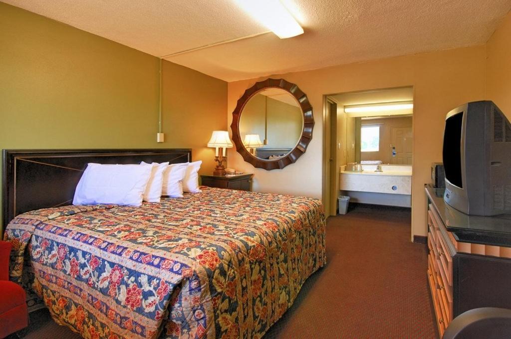 Rodeway Inn Indianola חדר תמונה